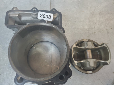 rear cylinder and piston sv1000